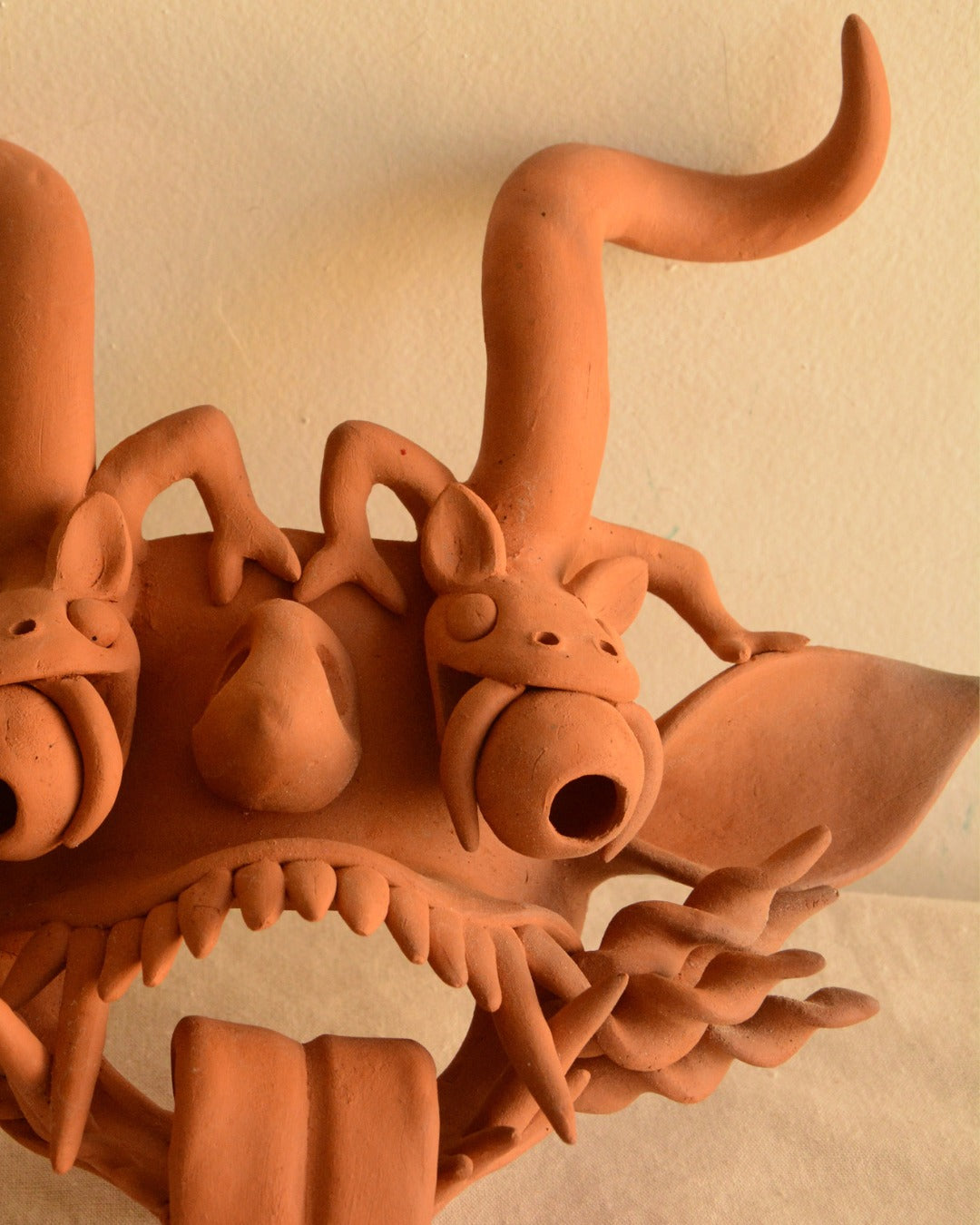 Mascara diablito ojón