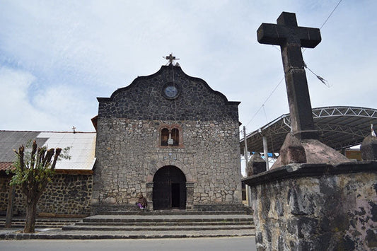 Cocucho, Michoacán: Donde el barro toma vida en forma de cocuchas.