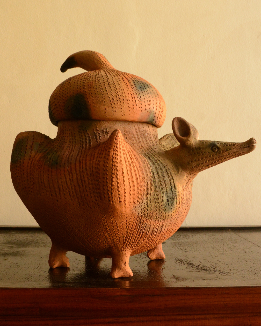 Jarrón Armadillo.